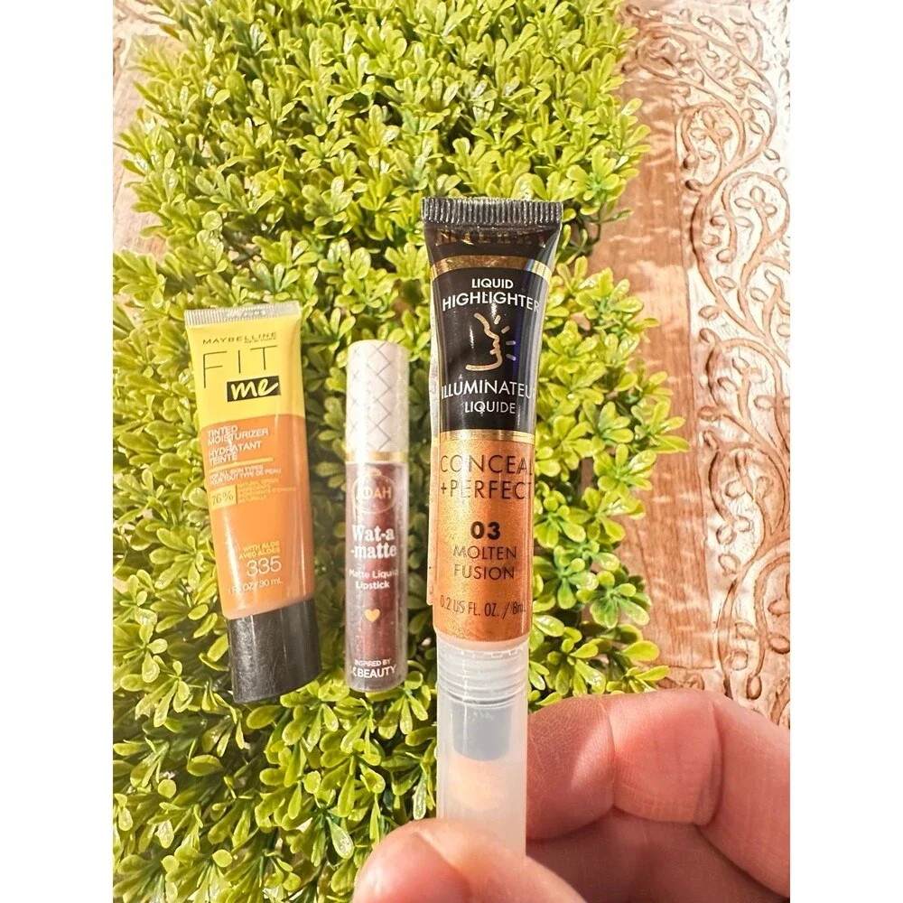 Maybelline Fit Me Tinted Moisturizer, Lipstick , and Milani Highlighter Bundle
